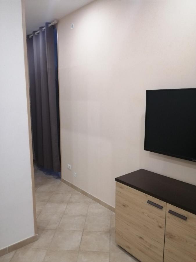 Ad Un Passo Dal Duomo "2" Apartment Napoli Ngoại thất bức ảnh