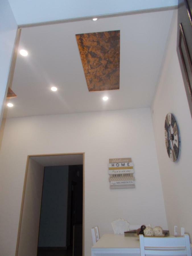 Ad Un Passo Dal Duomo "2" Apartment Napoli Ngoại thất bức ảnh