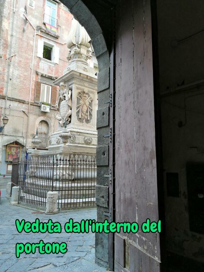 Ad Un Passo Dal Duomo "2" Apartment Napoli Ngoại thất bức ảnh