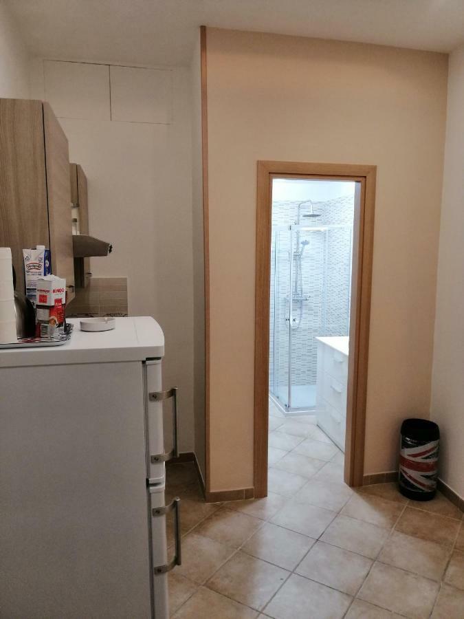 Ad Un Passo Dal Duomo "2" Apartment Napoli Ngoại thất bức ảnh